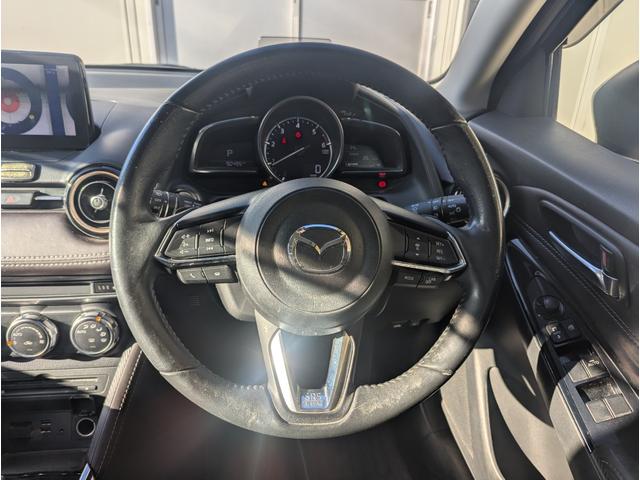 デミオ XDツーリング Lパッケージ 純正ナビ バックカメラ LEDヘッドランプ パドルシフト CD/DVD/TV レーダークルーズコントロール ETC シートヒーター ハーフレザーシート 純正アルミホイール(6枚目)