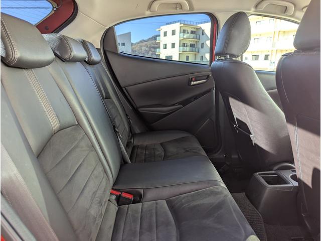 デミオ XDツーリング Lパッケージ 純正SDナビ パドルシフト LEDヘッドライト ヘッドアップディスプレイ ハーフレザーシート ETC シートヒーター 純正アルミホイール クルーズコントロール ドライブレコーダー(21枚目)