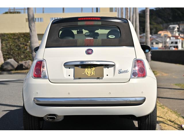 ５００Ｃ バイ　グッチ　限定車　キーレスエントリー　ＥＴＣ　ドライブレコーダー　専用レザーシート　記録簿　アイドリングストップ（25枚目）