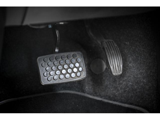 ５００Ｃ バイ　グッチ　限定車　キーレスエントリー　ＥＴＣ　ドライブレコーダー　専用レザーシート　記録簿　アイドリングストップ（40枚目）