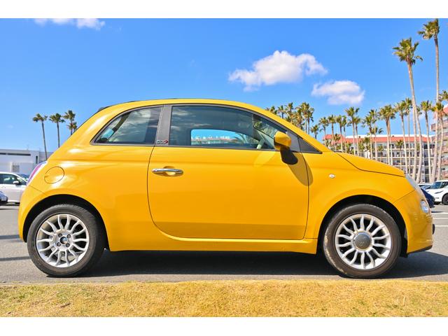 ５００Ｃ ジャッラ　合皮レザーシートカバー　純正ＣＤオーディオ　ＥＴＣ　純正１５インチアルミ　キーレスエントリー　禁煙車　ＨＩＤヘッドライト（6枚目）