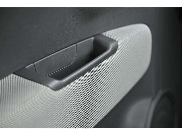 ５００Ｃ ジャッラ　合皮レザーシートカバー　純正ＣＤオーディオ　ＥＴＣ　純正１５インチアルミ　キーレスエントリー　禁煙車　ＨＩＤヘッドライト（36枚目）