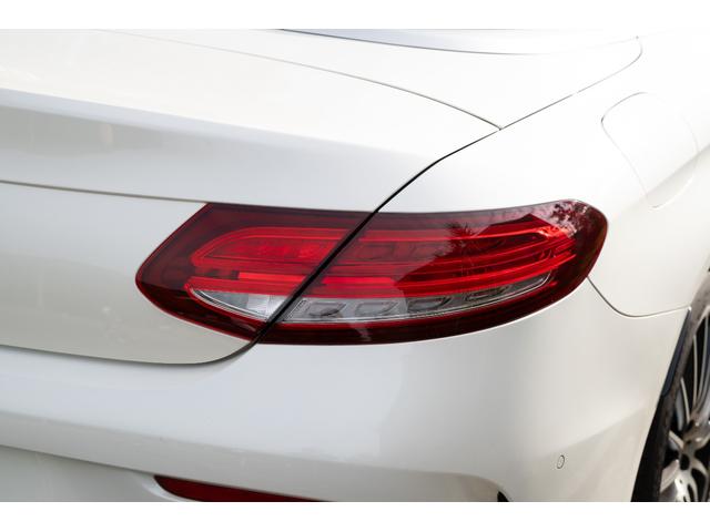 Cクラス C180カブリオレスポーツ AMGライン レザーエクスクルーシブPKG 青幌 ホワイトレザー ワンオーナー 純正HDDナビ フルセグTV バックカメラ ETC ドライブレコーダー(28枚目)