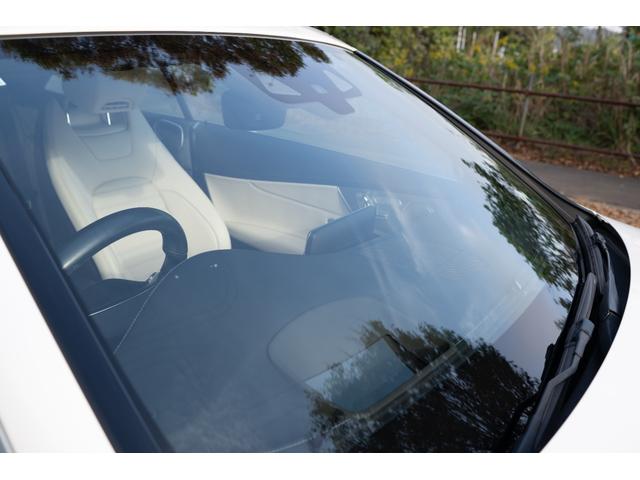 Cクラス C180カブリオレスポーツ AMGライン レザーエクスクルーシブPKG 青幌 ホワイトレザー ワンオーナー 純正HDDナビ フルセグTV バックカメラ ETC ドライブレコーダー(37枚目)