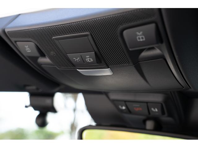 Cクラス C180カブリオレスポーツ AMGライン レザーエクスクルーシブPKG 青幌 ホワイトレザー ワンオーナー 純正HDDナビ フルセグTV バックカメラ ETC ドライブレコーダー(44枚目)