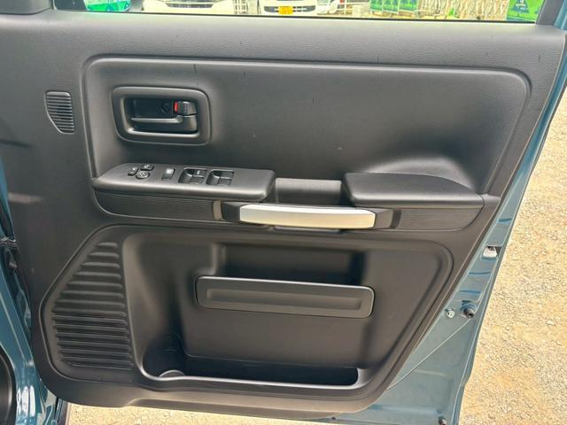 スペーシアギア ハイブリッドＸＺ　ターボ　純正９インチナビ　全方位カメラ　両側電動スライドドア　フルセグＴＶ　ヘッドアップディスプレイ　ＬＥＤヘッドライト　ＥＴＣ　シートヒーター　コーナーセンサー　ブレーキサポート　社外デジタルインナミラー（42枚目）