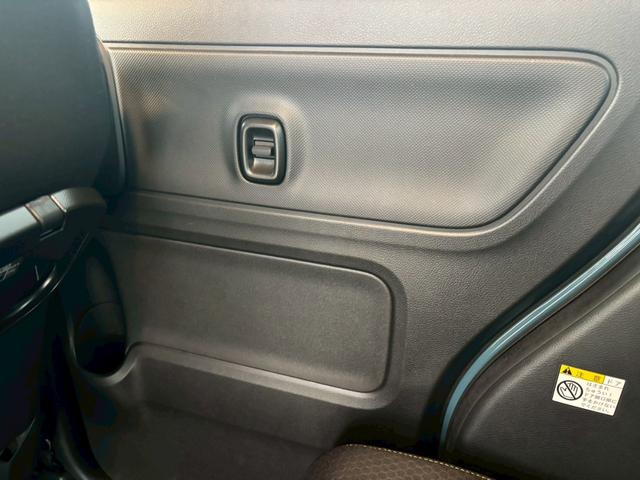 スペーシアギア ハイブリッドＸＺ　ターボ　純正９インチナビ　全方位カメラ　両側電動スライドドア　フルセグＴＶ　ヘッドアップディスプレイ　ＬＥＤヘッドライト　ＥＴＣ　シートヒーター　コーナーセンサー　ブレーキサポート　社外デジタルインナミラー（49枚目）