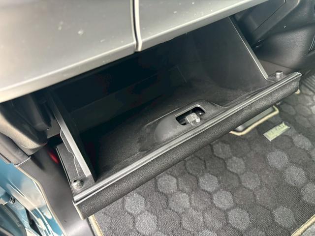 スペーシアギア ハイブリッドＸＺ　ターボ　純正９インチナビ　全方位カメラ　両側電動スライドドア　フルセグＴＶ　ヘッドアップディスプレイ　ＬＥＤヘッドライト　ＥＴＣ　シートヒーター　コーナーセンサー　ブレーキサポート　社外デジタルインナミラー（53枚目）