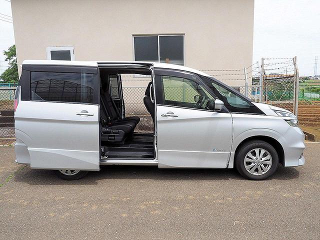 セレナ ハイウェイスター　プロパイロットエディション　◆４ＷＤ◆両側ハンズフリー＆ワンタッチオートスライド◆プロパイロット◆インテリジェントクルーズコントロール◆エマージェンシーブレーキ◆踏み間違い衝突防止◆ナビ◆フルセグ◆Ｂモニター◆後席フリップダウン（7枚目）
