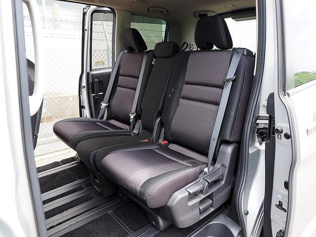 セレナ ハイウェイスター　プロパイロットエディション　◆４ＷＤ◆両側ハンズフリー＆ワンタッチオートスライド◆プロパイロット◆インテリジェントクルーズコントロール◆エマージェンシーブレーキ◆踏み間違い衝突防止◆ナビ◆フルセグ◆Ｂモニター◆後席フリップダウン（28枚目）