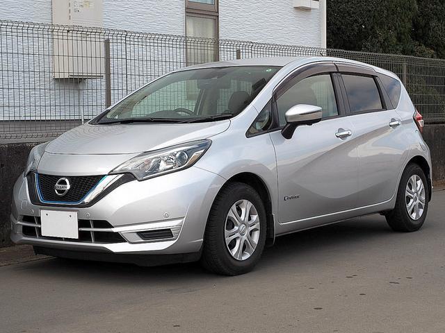 ノート ｅ－パワー　Ｘ　◆インテリジェントエマージェンシーブレーキ◆踏み間違い衝突防止◆ＬＤＷ（車線逸脱警報）◆フロント＆バックソナー◆ナビ◆フルセグ◆Ｂｌｕｅｔｏｏｔｈ◆アラウンドビュー◆スマート・ルームミラー◆ＥＴＣ（17枚目）