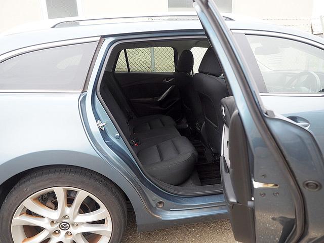 アテンザワゴン ＸＤ　◆６速マニュアル◆クリーンディーゼルターボ◆衝突軽減ブレーキ◆クルーズコントロール◆ナビ◆フルセグテレビ◆ＤＶＤ再生◆Ｂｌｕｅｔｏｏｔｈ◆バックモニター◆ＥＴＣ◆ＨＩＤ◆アイドリングストップ◆スマキー（22枚目）