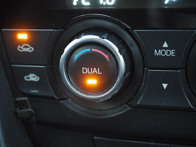 アテンザワゴン ＸＤ　◆６速マニュアル◆クリーンディーゼルターボ◆衝突軽減ブレーキ◆クルーズコントロール◆ナビ◆フルセグテレビ◆ＤＶＤ再生◆Ｂｌｕｅｔｏｏｔｈ◆バックモニター◆ＥＴＣ◆ＨＩＤ◆アイドリングストップ◆スマキー（62枚目）