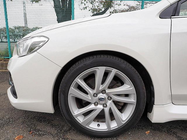 レヴォーグ １．６ＧＴアイサイト　Ｓスタイル　◆４ＷＤ◆ターボ◆アイサイト◆全車速追従機能付クルーズ◆プリクラッシュ◆アクティブレーンキープ◆車線逸脱警報◆ナビ◆ＴＶ◆ＥＴＣ◆ＬＥＤライト◆パワーシート◆ＳＩ－ＤＲＩＶＥ◆Ｉ－ＳＴＯＰ◆スマキー（14枚目）