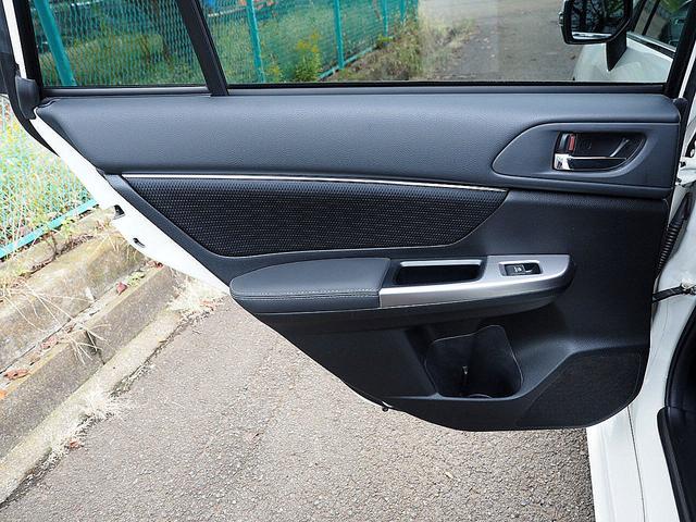 レヴォーグ １．６ＧＴアイサイト　Ｓスタイル　◆４ＷＤ◆ターボ◆アイサイト◆全車速追従機能付クルーズ◆プリクラッシュ◆アクティブレーンキープ◆車線逸脱警報◆ナビ◆ＴＶ◆ＥＴＣ◆ＬＥＤライト◆パワーシート◆ＳＩ－ＤＲＩＶＥ◆Ｉ－ＳＴＯＰ◆スマキー（34枚目）