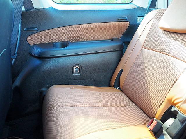 エクシーガクロスオーバー７ ２．５ｉアイサイト　◆４ＷＤ◆アイサイト◆全車速追従機能付クルーズコントロール◆プリクラッシュブレーキ◆車線逸脱警報◆ＳＩ－ＤＲＩＶＥ◆ナビ◆ＴＶ◆バックモニター◆ドラレコ◆ＥＴＣ◆パワーシート◆シートヒーター◆スマキー（34枚目）