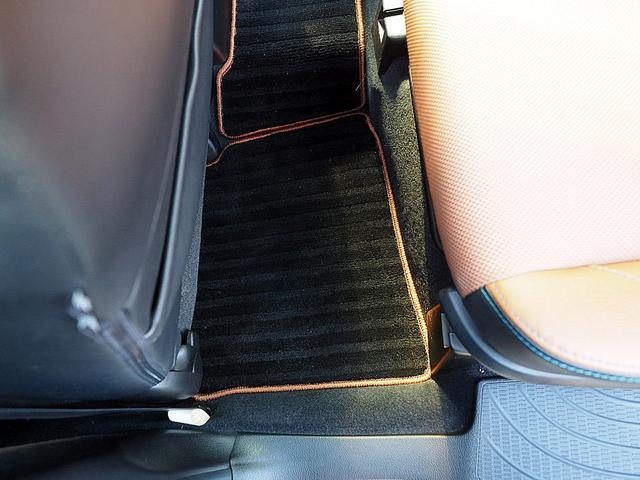 エクシーガクロスオーバー７ ２．５ｉアイサイト　◆４ＷＤ◆アイサイト◆全車速追従機能付クルーズコントロール◆プリクラッシュブレーキ◆車線逸脱警報◆ＳＩ－ＤＲＩＶＥ◆ナビ◆ＴＶ◆バックモニター◆ドラレコ◆ＥＴＣ◆パワーシート◆シートヒーター◆スマキー（43枚目）