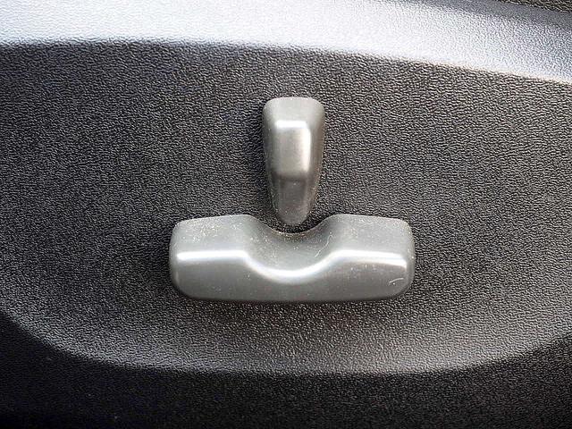 エクシーガクロスオーバー７ ２．５ｉアイサイト　◆４ＷＤ◆アイサイト◆全車速追従機能付クルーズコントロール◆プリクラッシュブレーキ◆車線逸脱警報◆ＳＩ－ＤＲＩＶＥ◆ナビ◆ＴＶ◆バックモニター◆ドラレコ◆ＥＴＣ◆パワーシート◆シートヒーター◆スマキー（66枚目）