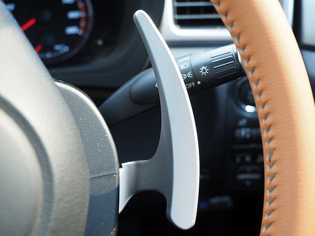 エクシーガクロスオーバー７ ２．５ｉアイサイト　◆４ＷＤ◆アイサイト◆全車速追従機能付クルーズコントロール◆プリクラッシュブレーキ◆車線逸脱警報◆ＳＩ－ＤＲＩＶＥ◆ナビ◆ＴＶ◆バックモニター◆ドラレコ◆ＥＴＣ◆パワーシート◆シートヒーター◆スマキー（74枚目）