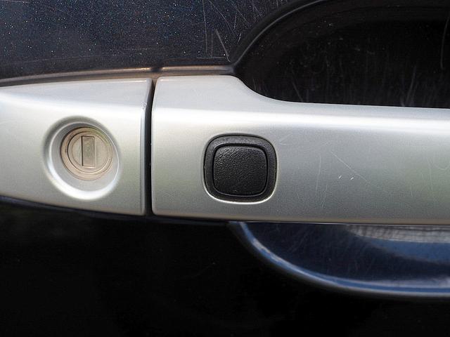 エクシーガクロスオーバー７ ２．５ｉアイサイト　◆４ＷＤ◆アイサイト◆全車速追従機能付クルーズコントロール◆プリクラッシュブレーキ◆車線逸脱警報◆ＳＩ－ＤＲＩＶＥ◆ナビ◆ＴＶ◆バックモニター◆ドラレコ◆ＥＴＣ◆パワーシート◆シートヒーター◆スマキー（79枚目）