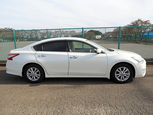 【ご希望の方は！！】　オゾン除菌脱臭機にて、除菌・浮遊ウイルス空間除菌・脱臭を施工させて頂きます！！是非、お気軽にお問い合わせ下さい！！