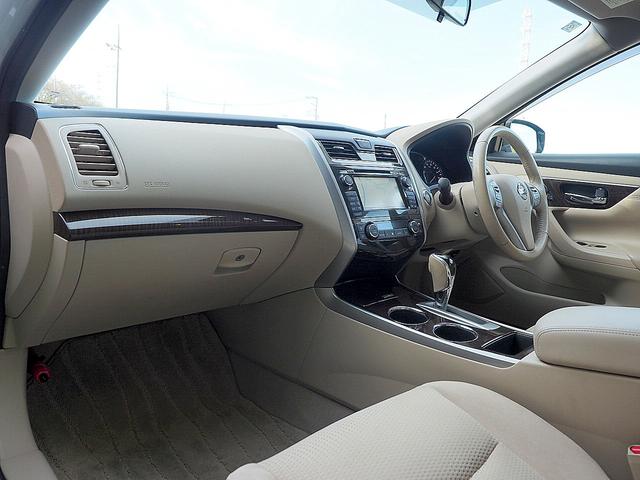 インパネ左側です！！