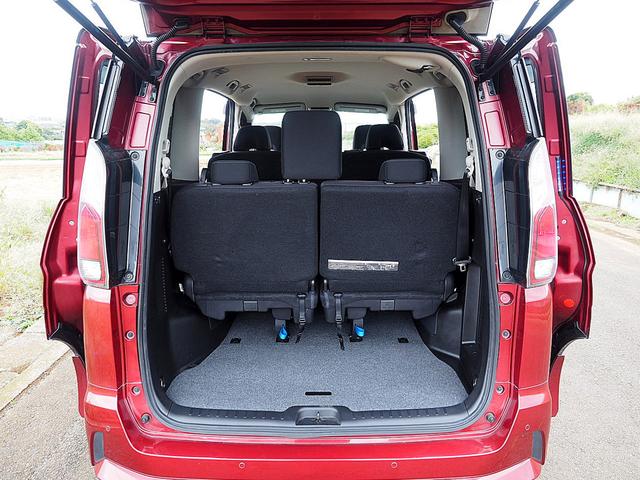 セレナ ハイウェイスター　◆４ＷＤ◆プロパイロット◆セーフティパックＢ◆エマージェンシーブレーキ◆踏み間違い衝突防止◆インテリジェントＬＩ◆ＬＤＷ◆ＬＤＰ◆両側オートスライド◆ナビ◆ＴＶ◆アラウンドビュー◆ＥＴＣ◆インテリキー（26枚目）