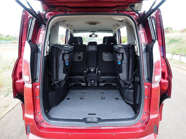 セレナ ハイウェイスター　◆４ＷＤ◆プロパイロット◆セーフティパックＢ◆エマージェンシーブレーキ◆踏み間違い衝突防止◆インテリジェントＬＩ◆ＬＤＷ◆ＬＤＰ◆両側オートスライド◆ナビ◆ＴＶ◆アラウンドビュー◆ＥＴＣ◆インテリキー（27枚目）