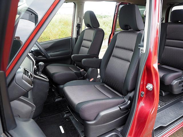 セレナ ハイウェイスター　◆４ＷＤ◆プロパイロット◆セーフティパックＢ◆エマージェンシーブレーキ◆踏み間違い衝突防止◆インテリジェントＬＩ◆ＬＤＷ◆ＬＤＰ◆両側オートスライド◆ナビ◆ＴＶ◆アラウンドビュー◆ＥＴＣ◆インテリキー（31枚目）