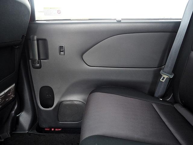 セレナ ハイウェイスター　◆４ＷＤ◆プロパイロット◆セーフティパックＢ◆エマージェンシーブレーキ◆踏み間違い衝突防止◆インテリジェントＬＩ◆ＬＤＷ◆ＬＤＰ◆両側オートスライド◆ナビ◆ＴＶ◆アラウンドビュー◆ＥＴＣ◆インテリキー（33枚目）