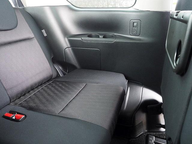 セレナ ハイウェイスター　◆４ＷＤ◆プロパイロット◆セーフティパックＢ◆エマージェンシーブレーキ◆踏み間違い衝突防止◆インテリジェントＬＩ◆ＬＤＷ◆ＬＤＰ◆両側オートスライド◆ナビ◆ＴＶ◆アラウンドビュー◆ＥＴＣ◆インテリキー（36枚目）