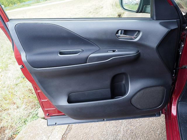 セレナ ハイウェイスター　◆４ＷＤ◆プロパイロット◆セーフティパックＢ◆エマージェンシーブレーキ◆踏み間違い衝突防止◆インテリジェントＬＩ◆ＬＤＷ◆ＬＤＰ◆両側オートスライド◆ナビ◆ＴＶ◆アラウンドビュー◆ＥＴＣ◆インテリキー（38枚目）