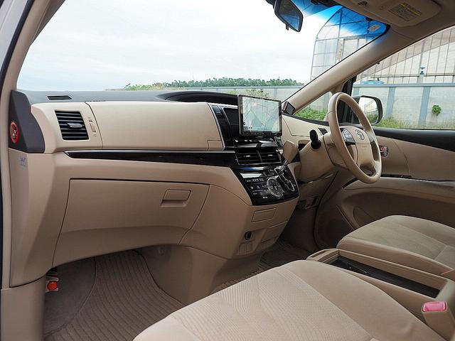 エスティマ アエラス　◆中後期型◆両側パワースライド◆ナビ◆ＴＶ◆Ｂｌｕｅｔｏｏｔｈオーディオ◆後席フリップダウンモニター◆リアカメラ◆ＥＴＣ◆エアロパーツ◆１８インチアルミホイール◆ＨＩＤ◆クルーズコントロール◆スマキー（21枚目）