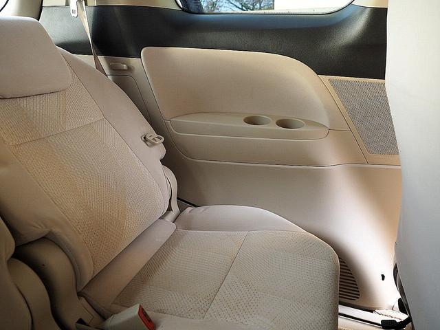 エスティマ アエラス　◆中後期型◆両側パワースライド◆ナビ◆ＴＶ◆Ｂｌｕｅｔｏｏｔｈオーディオ◆後席フリップダウンモニター◆リアカメラ◆ＥＴＣ◆エアロパーツ◆１８インチアルミホイール◆ＨＩＤ◆クルーズコントロール◆スマキー（38枚目）