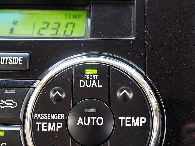 エスティマ アエラス　◆中後期型◆両側パワースライド◆ナビ◆ＴＶ◆Ｂｌｕｅｔｏｏｔｈオーディオ◆後席フリップダウンモニター◆リアカメラ◆ＥＴＣ◆エアロパーツ◆１８インチアルミホイール◆ＨＩＤ◆クルーズコントロール◆スマキー（69枚目）