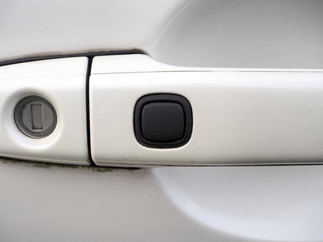 エスティマ アエラス　◆中後期型◆両側パワースライド◆ナビ◆ＴＶ◆Ｂｌｕｅｔｏｏｔｈオーディオ◆後席フリップダウンモニター◆リアカメラ◆ＥＴＣ◆エアロパーツ◆１８インチアルミホイール◆ＨＩＤ◆クルーズコントロール◆スマキー（76枚目）