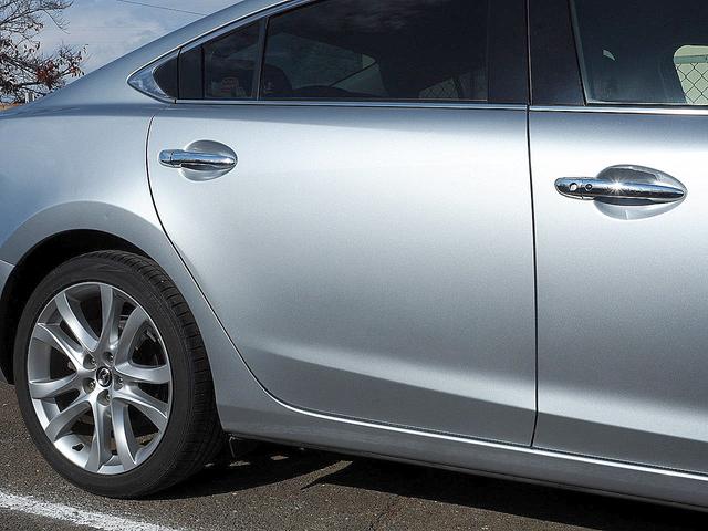 アテンザセダン ＸＤプロアクティブ　◆中期型◆６速マニュアル◆ディーゼルターボ◆セーフティクルーズＰＫＧ◆レーダークルーズ◆衝突軽減ブレーキ◆ブラインドスポットモニタリング◆レーンキープアシスト◆ナビ◆ＴＶ◆Ｂモニター◆ＥＴＣ◆スマキー（5枚目）