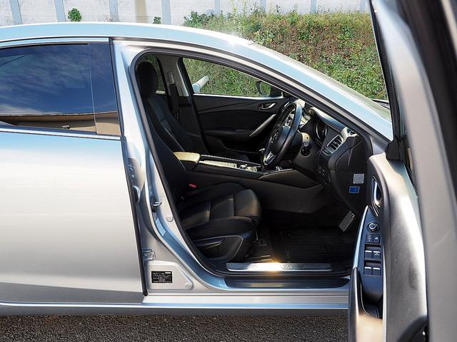 アテンザセダン ＸＤプロアクティブ　◆中期型◆６速マニュアル◆ディーゼルターボ◆セーフティクルーズＰＫＧ◆レーダークルーズ◆衝突軽減ブレーキ◆ブラインドスポットモニタリング◆レーンキープアシスト◆ナビ◆ＴＶ◆Ｂモニター◆ＥＴＣ◆スマキー（20枚目）