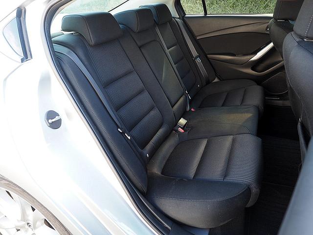 アテンザセダン ＸＤプロアクティブ　◆中期型◆６速マニュアル◆ディーゼルターボ◆セーフティクルーズＰＫＧ◆レーダークルーズ◆衝突軽減ブレーキ◆ブラインドスポットモニタリング◆レーンキープアシスト◆ナビ◆ＴＶ◆Ｂモニター◆ＥＴＣ◆スマキー（23枚目）