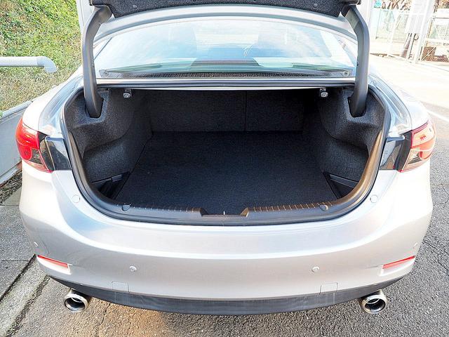 アテンザセダン ＸＤプロアクティブ　◆中期型◆６速マニュアル◆ディーゼルターボ◆セーフティクルーズＰＫＧ◆レーダークルーズ◆衝突軽減ブレーキ◆ブラインドスポットモニタリング◆レーンキープアシスト◆ナビ◆ＴＶ◆Ｂモニター◆ＥＴＣ◆スマキー（24枚目）