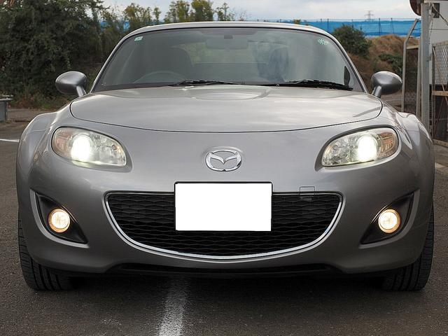 【装備品】　ディスチャージヘッドランプ（ＨＩＤ）、フロントフォグランプが装備されております！！