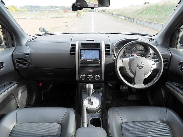 エクストレイル 20GT ブラック エクストリーマーX ◆4WD◆ディーゼルターボ◆ブラックエクストリーマーX専用装備◆ナビ◆フルセグ◆Bluetooth◆バックモニター◆ドラレコ◆ETC◆HID◆防水シート◆全席シートヒーター◆クルコン◆インテリキー(18枚目)