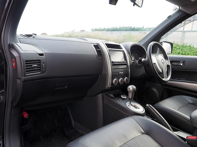 エクストレイル 20GT ブラック エクストリーマーX ◆4WD◆ディーゼルターボ◆ブラックエクストリーマーX専用装備◆ナビ◆フルセグ◆Bluetooth◆バックモニター◆ドラレコ◆ETC◆HID◆防水シート◆全席シートヒーター◆クルコン◆インテリキー(19枚目)