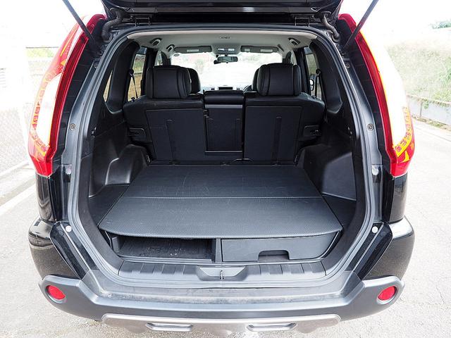 エクストレイル 20GT ブラック エクストリーマーX ◆4WD◆ディーゼルターボ◆ブラックエクストリーマーX専用装備◆ナビ◆フルセグ◆Bluetooth◆バックモニター◆ドラレコ◆ETC◆HID◆防水シート◆全席シートヒーター◆クルコン◆インテリキー(24枚目)