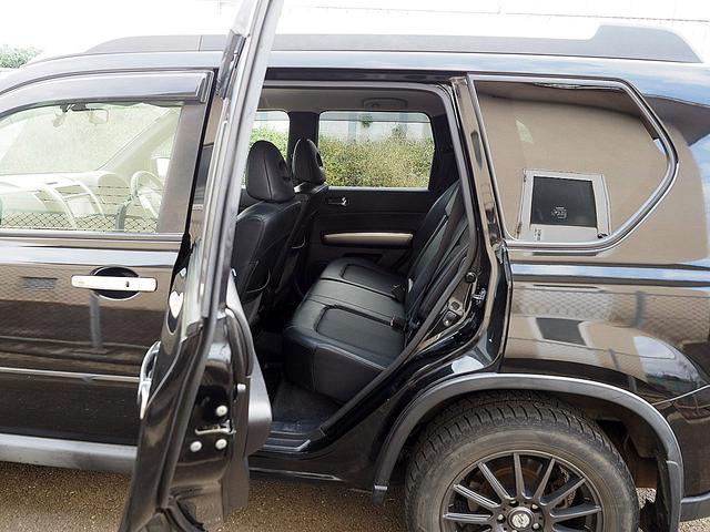 エクストレイル 20GT ブラック エクストリーマーX ◆4WD◆ディーゼルターボ◆ブラックエクストリーマーX専用装備◆ナビ◆フルセグ◆Bluetooth◆バックモニター◆ドラレコ◆ETC◆HID◆防水シート◆全席シートヒーター◆クルコン◆インテリキー(25枚目)