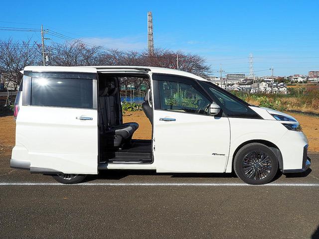 セレナ ライダーオテック３０ｔｈアニバサリプロパイロットＥＤ　プロパイロット／インテリジェントクルーズコントロール／エマブレ／踏み間違い衝突防止／電動パーキングブレーキ／両側ハンズフリー＆ワンタッチオートスライド／ナビ／ＴＶ／バックモニター／本革／シートヒーター（8枚目）