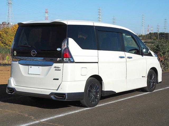 セレナ ライダーオテック３０ｔｈアニバサリプロパイロットＥＤ　プロパイロット／インテリジェントクルーズコントロール／エマブレ／踏み間違い衝突防止／電動パーキングブレーキ／両側ハンズフリー＆ワンタッチオートスライド／ナビ／ＴＶ／バックモニター／本革／シートヒーター（9枚目）