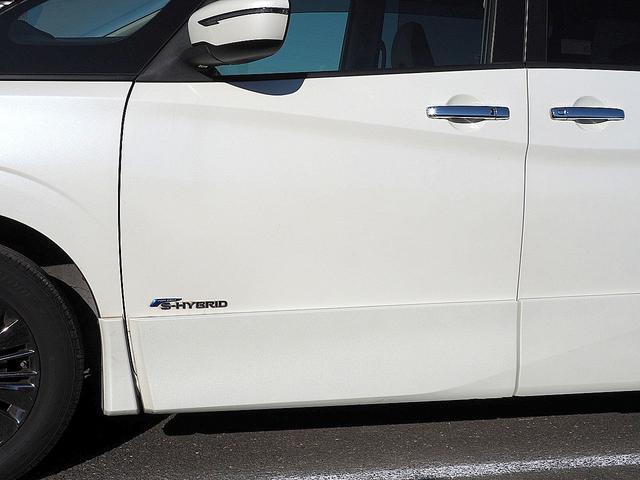 セレナ ライダーオテック３０ｔｈアニバサリプロパイロットＥＤ　プロパイロット／インテリジェントクルーズコントロール／エマブレ／踏み間違い衝突防止／電動パーキングブレーキ／両側ハンズフリー＆ワンタッチオートスライド／ナビ／ＴＶ／バックモニター／本革／シートヒーター（14枚目）