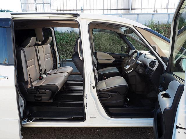 セレナ ライダーオテック３０ｔｈアニバサリプロパイロットＥＤ　プロパイロット／インテリジェントクルーズコントロール／エマブレ／踏み間違い衝突防止／電動パーキングブレーキ／両側ハンズフリー＆ワンタッチオートスライド／ナビ／ＴＶ／バックモニター／本革／シートヒーター（22枚目）