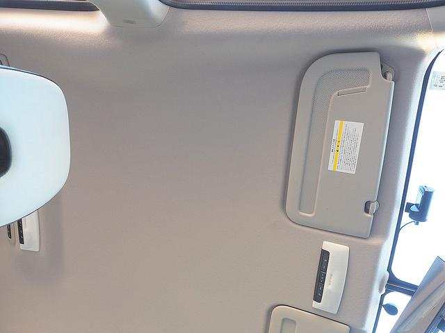 セレナ ライダーオテック３０ｔｈアニバサリプロパイロットＥＤ　プロパイロット／インテリジェントクルーズコントロール／エマブレ／踏み間違い衝突防止／電動パーキングブレーキ／両側ハンズフリー＆ワンタッチオートスライド／ナビ／ＴＶ／バックモニター／本革／シートヒーター（45枚目）